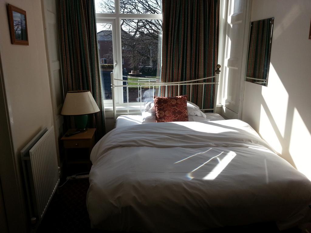 Cadogan Hotel นิวมาร์เก็ต ภายนอก รูปภาพ