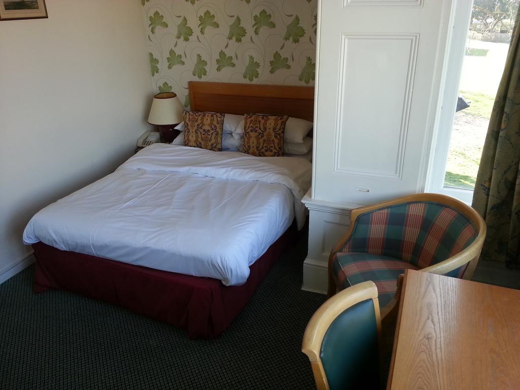 Cadogan Hotel นิวมาร์เก็ต ภายนอก รูปภาพ