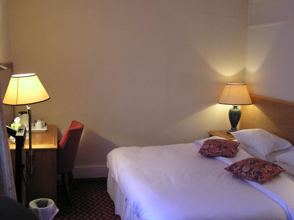 Cadogan Hotel นิวมาร์เก็ต ภายนอก รูปภาพ