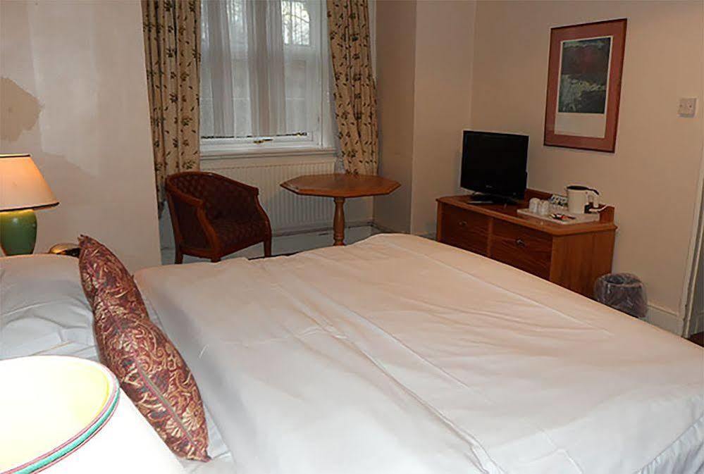 Cadogan Hotel นิวมาร์เก็ต ภายนอก รูปภาพ